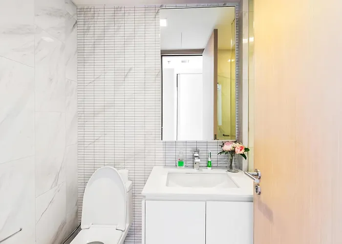 Hyde Sukhumvit 11 *
