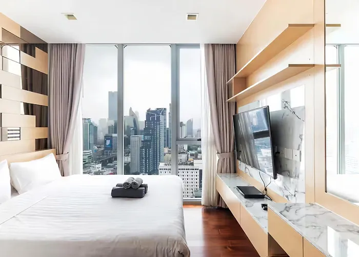 Hyde Sukhumvit 11 *