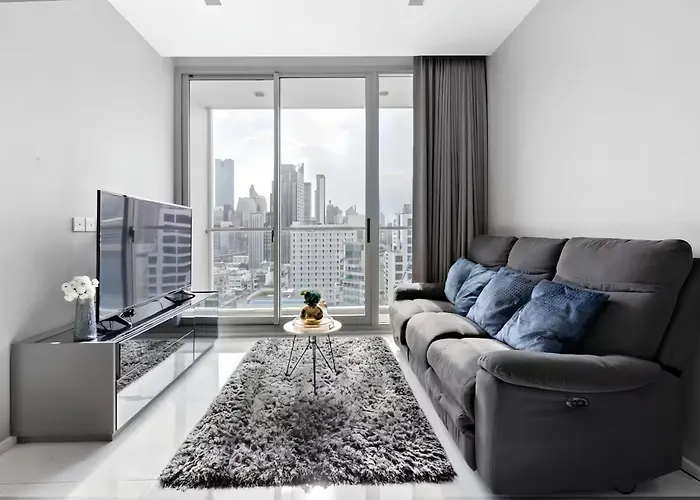 Hyde Sukhumvit 11 *
